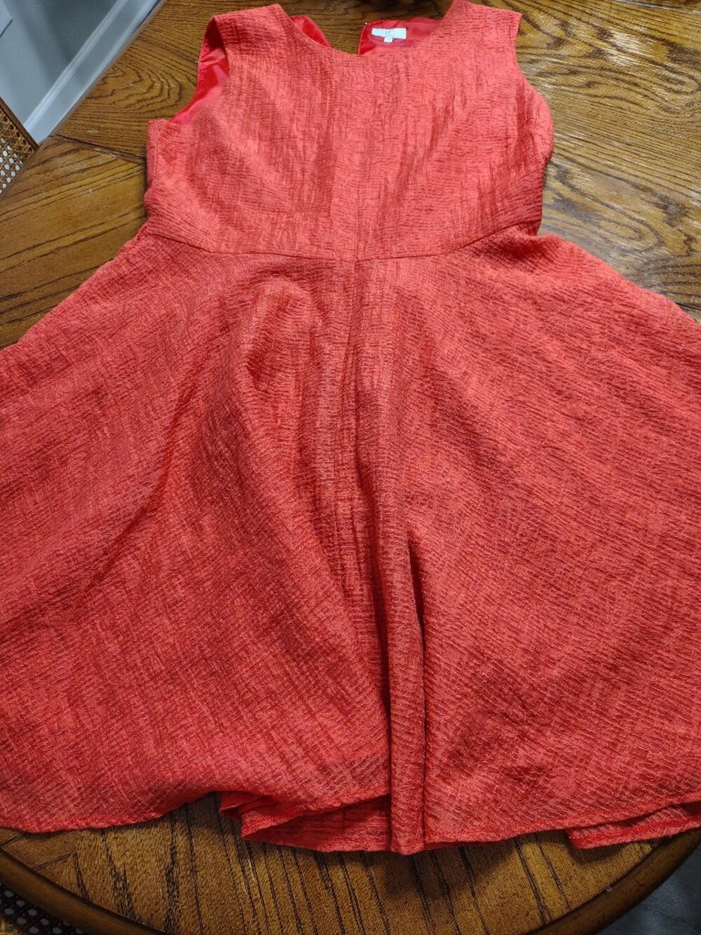 HSleevless Dress with Flowy Bottom